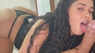 Hot suka memberikan vaginanya dalam 4 yang sangat lezat
