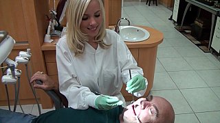 Dokter gigi mengerti oral