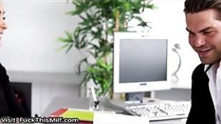 Sekretaris latina yang menggoda susy gala mendapat kacau keras oleh bosnya di officempocf