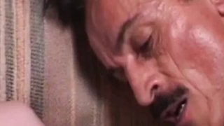 Gia Paloma Prancis Amatir Threesome DP dengan payudara besar dan cumshot wajah