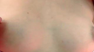 Remaja kurus Willow Hayes vagina creampied oleh poros besar