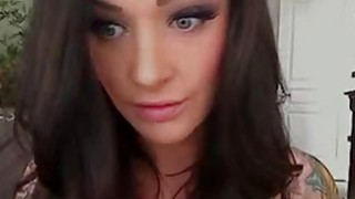 Webcam Tato Seksi. Orgasme Pelacur Dengan Hitachi 2